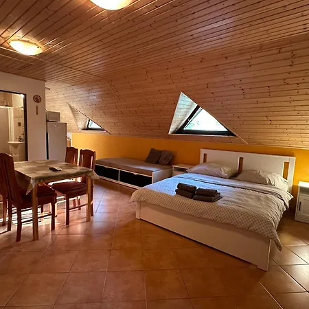 Apartment Nad Sklipkem Brezi
